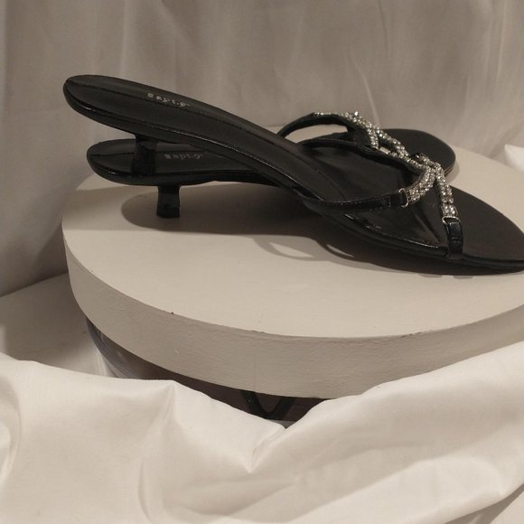 On Trend for 2025  Black Rhinestone Sandals with heel  size 8.5 - Picture 1 of 9